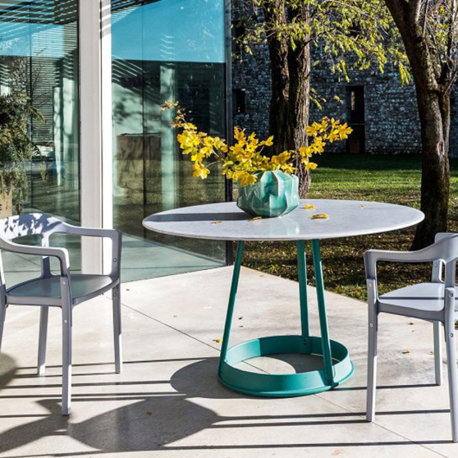 Masa pentru uz comercial Magis Brut